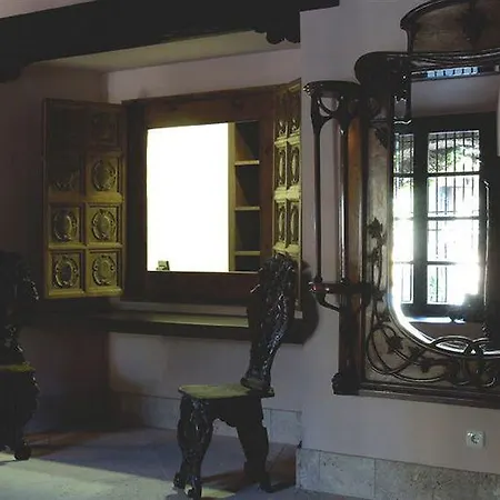 Palacio De ホテル 4*