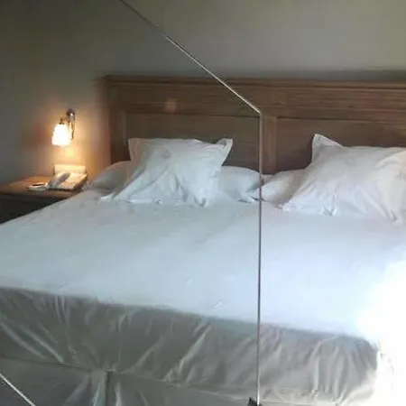 Palacio De 4*
