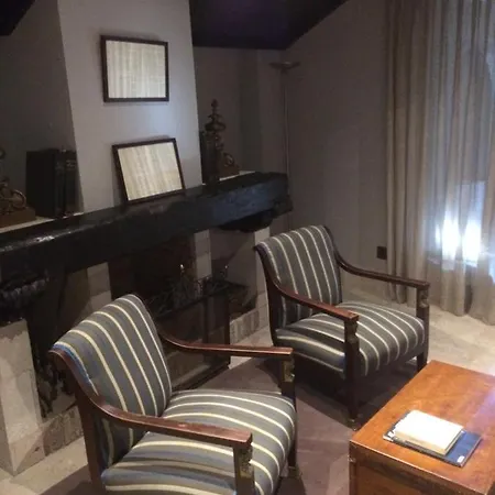 Palacio De 4*