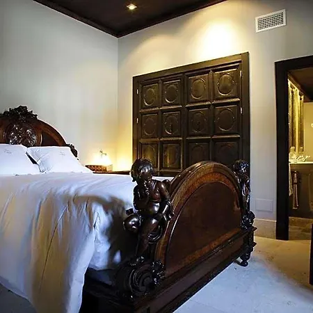 Hotel Palacio De