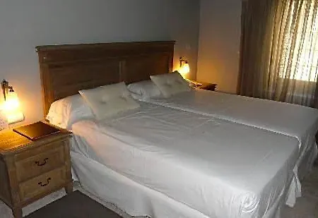 Palacio De Hotel Mengibar