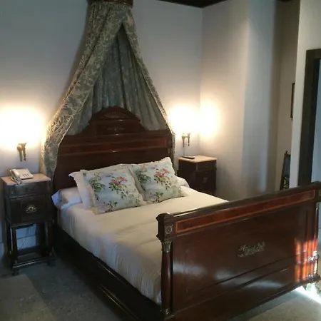 Hotel Palacio De Mengibar