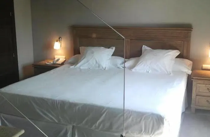 Palacio De 4*