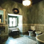 Palacio De Hotel Mengibar